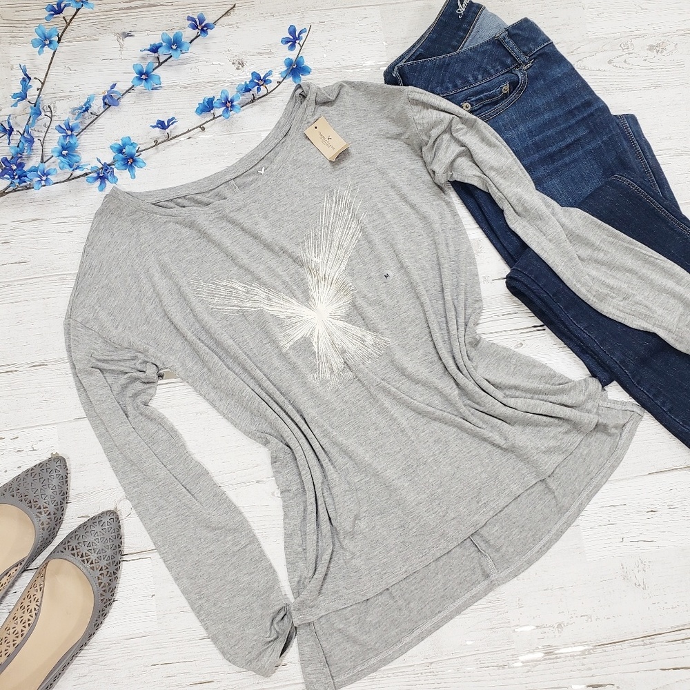 American Eagle long sleeve t-shirt size medium